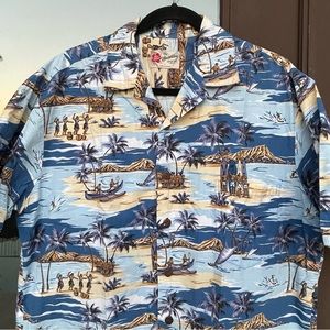Hilo Hattie Diamond Head Surfer Hawaiian Camp Shirt L
